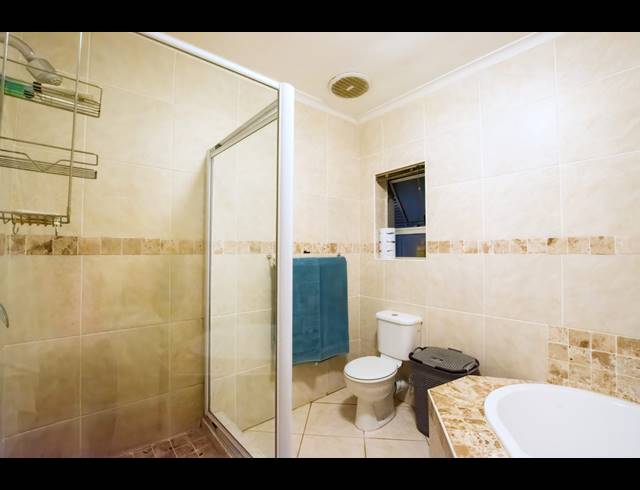 4 BEDROOM HOUSE FOR SALE IN WAVECREST